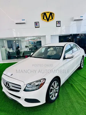 Mercedes-Benz C300 Base AWD 4Matic Sedan (2.0L 4cyl 7A) 2015 White