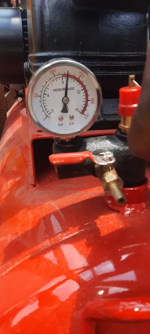 Air Compressor 300lts