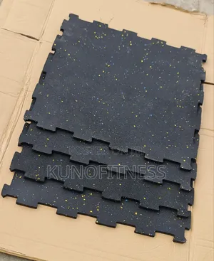 Premium Rubber Gym Flooring Mat 20mm – 4pcs/SQM
