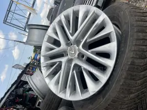 2016-2020 Lexus Es 350 18-Inch Alloy Rim Factory Oem