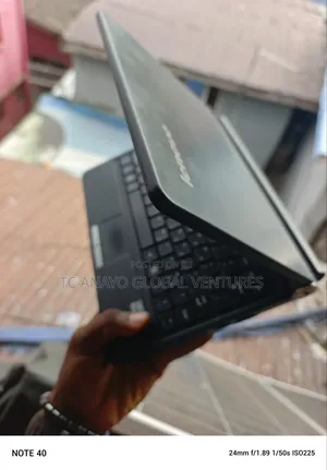 Laptop Lenovo IdeaPad S10 2GB Intel Celeron HDD 72GB