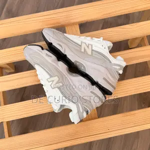 New Balance 1000 Moonrock Sea Salt
