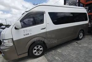 Toyota HiAce 2016 Brown