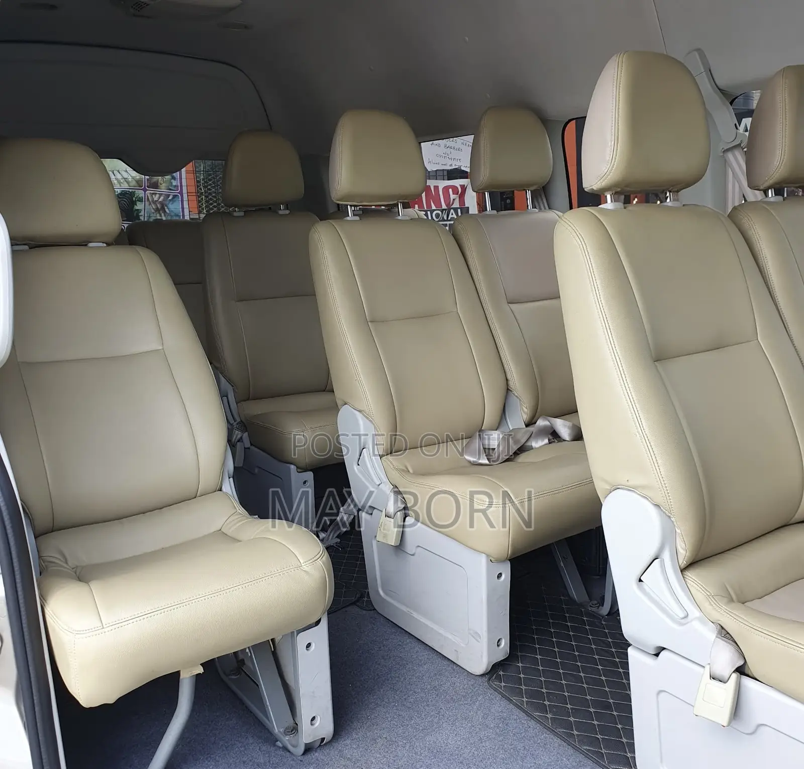Toyota HiAce 2016 Brown