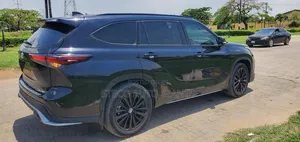 Toyota Highlander 2024 Black
