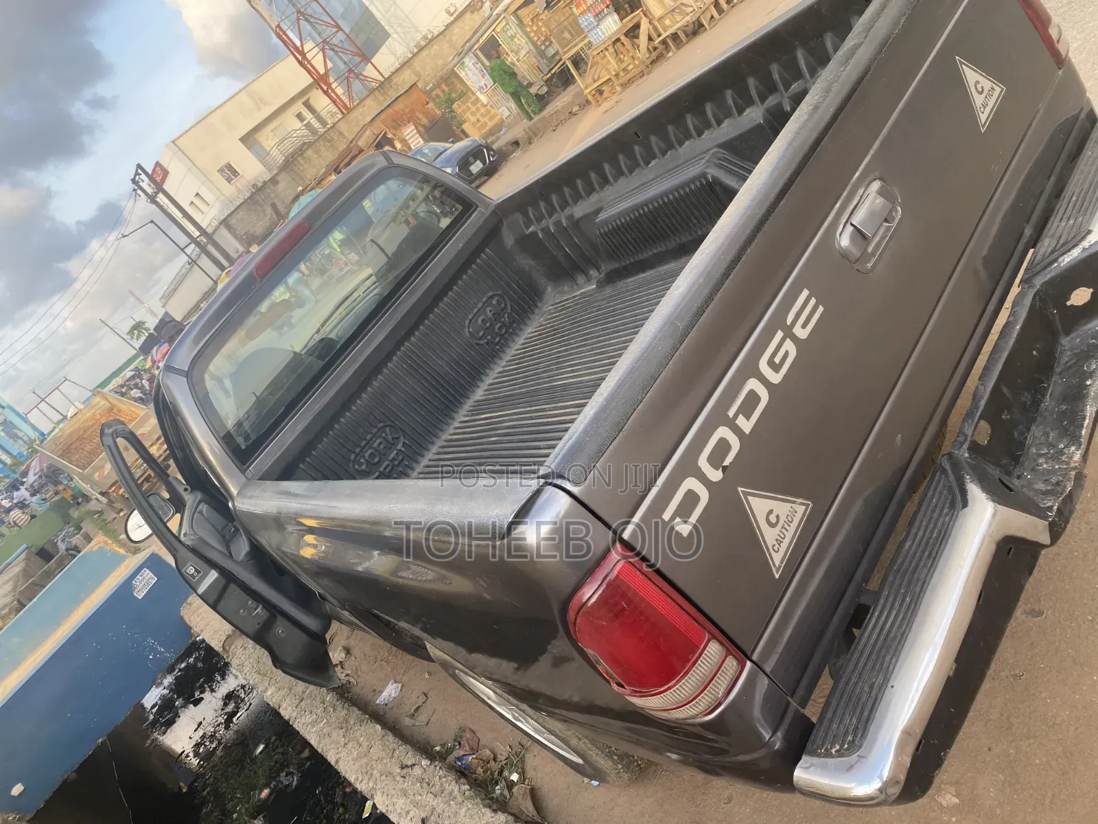 Dodge B2000 2003 Grey