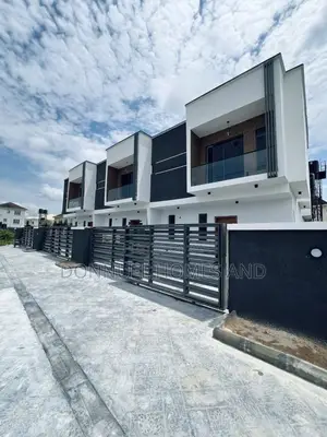 3bdrm Townhouse/Terrace in Abraham Adesanya for sale