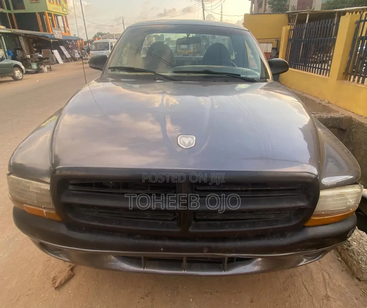 Dodge B2000 2003 Grey