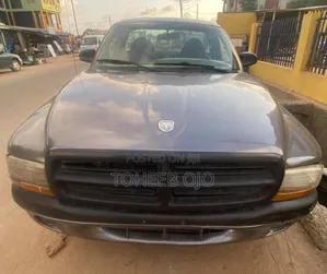 Dodge B2000 2003 Grey