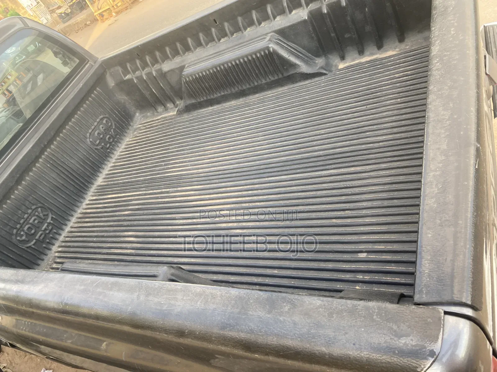 Dodge B2000 2003 Grey