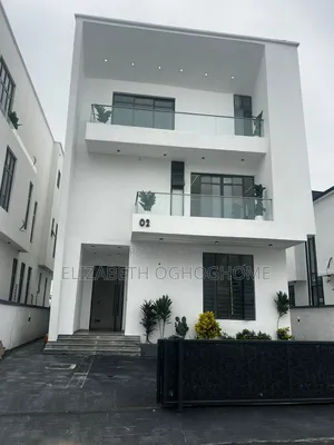 6bdrm Duplex in Chevron for sale