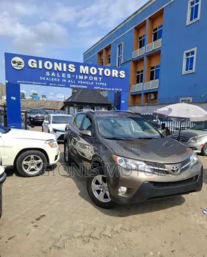 Toyota RAV4 LE AWD (2.5L 4cyl 6A) 2013 Brown