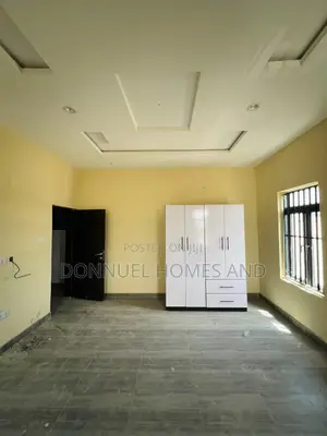 3bdrm Apartment in Lekki Expressway for rent