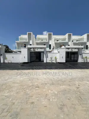 4bdrm Duplex in Lekki Expressway for sale