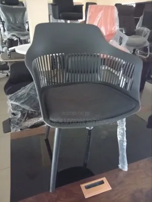 Mini Restaurant Chair With Plastic Leg