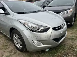Hyundai Avante 2012 Silver