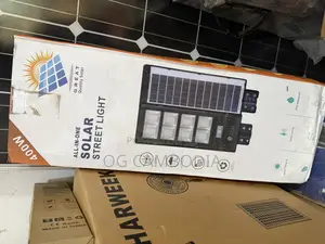 400 Watts Solar Street Light