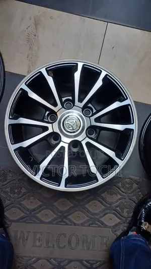 16 Inches Alloy Rim Hilux, Tacoma 6 Holes
