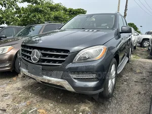 Mercedes-Benz M Class ML350 4MATIC 4dr SUV AWD (3.5L 6cyl 7A) 2014 Gray