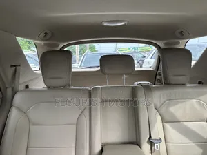 Mercedes-Benz M Class ML350 4MATIC 4dr SUV AWD (3.5L 6cyl 7A) 2014 Gray