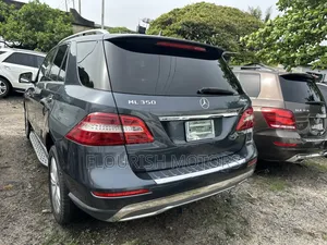 Mercedes-Benz M Class ML350 4MATIC 4dr SUV AWD (3.5L 6cyl 7A) 2014 Gray