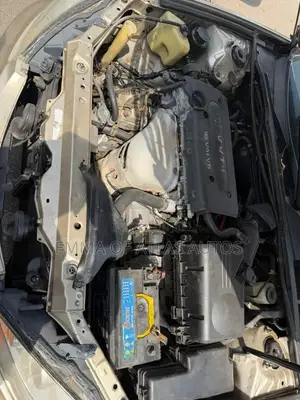 Toyota Camry LE 4dr Sedan (2.4L 4cyl 5A) 2005 Gold