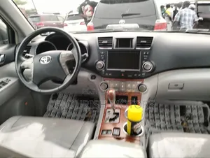 Toyota Highlander Limited 2010 Gray