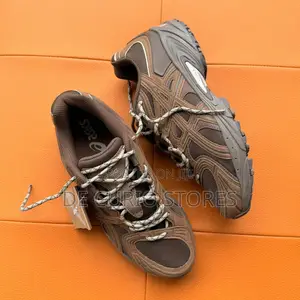 Asics Gel-Kahana Tr Nexus Brown