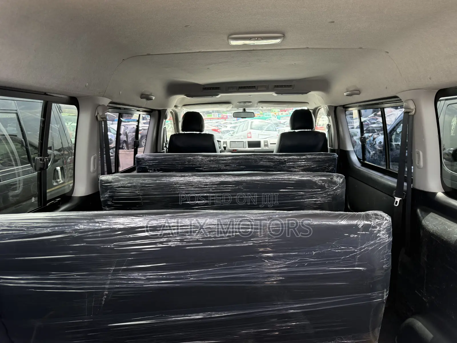 Toyota HiAce 2013 Silver