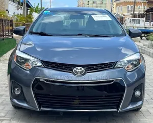 Toyota Corolla LE 4dr Sedan (1.8L 4cyl CVT) 2014 Gray