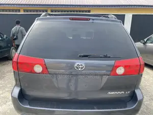 Toyota Sienna 2008 Gray