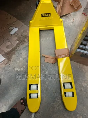 Pallet Jack Is a 3000kg