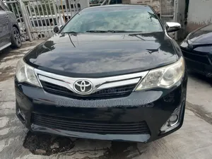 Toyota Camry XLE 4dr Sedan (2.5L 4cyl 6A) 2012 Black