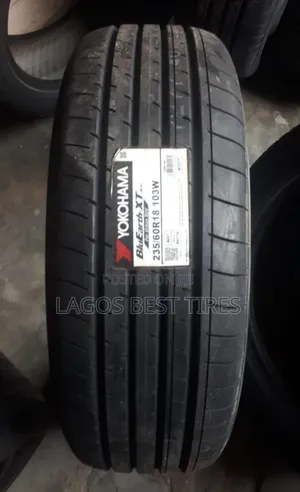 Brand New Yokohama Bluearth-Xt Ae61 - 235/60r18 103w -Premium Suv Tire