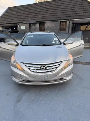 Hyundai Sonata Limited 2.0T Sedan (2.0L 4cyl 6A) 2012 Silver