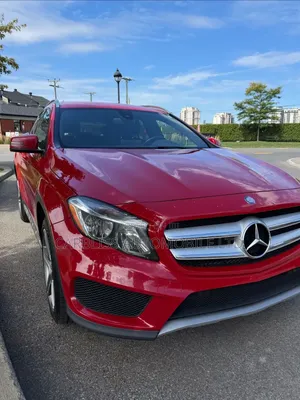 Mercedes-Benz GLA 250 2015 Red