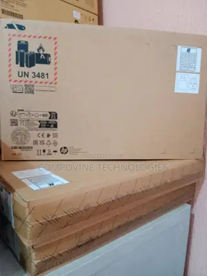 New Laptop HP 240 8GB Intel Core i3 SSD 512GB