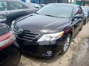 Toyota Camry XLE V6 4dr Sedan (3.5L 6cyl 6A) 2011 Black