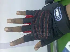 Sport and Gym Gloves