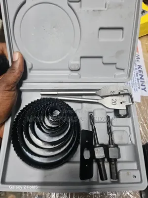 18-Piece Hole Saw and Spade Bit Kit