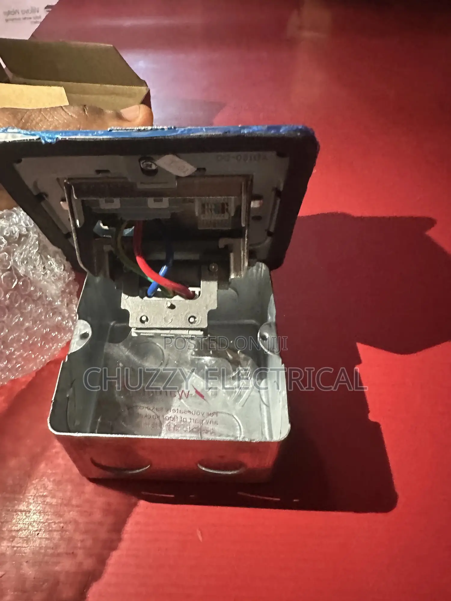 13amps Pop Up Floor Socket With One Data