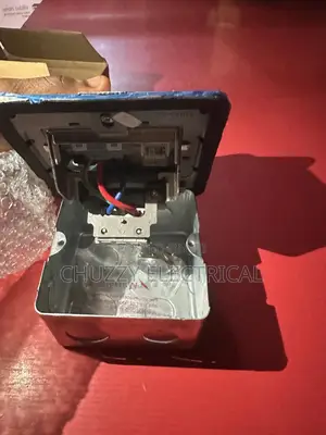 13amps Pop Up Floor Socket With One Data
