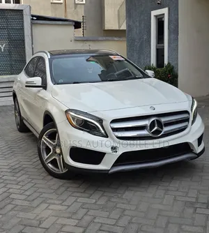 Mercedes-Benz GLA-Class 2016 Off white