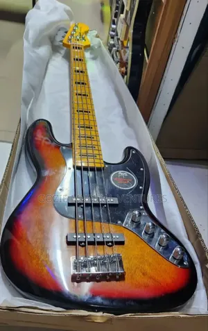 Squier by Fender P Bass Guitar Special Ative Five String