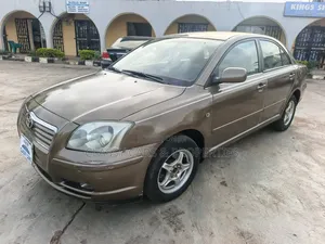 Toyota Avensis 2.0 Advanced 2008 Gold