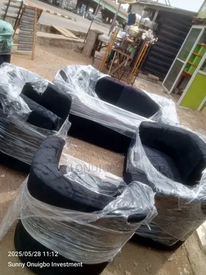 Set Of Sofa Bucket Chairs Black