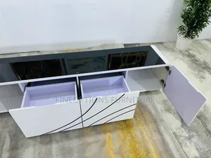 Ribbon Glass Console