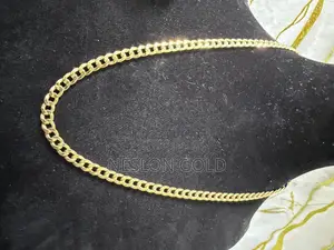 Brand New Italy 750 Gold Cuban Design