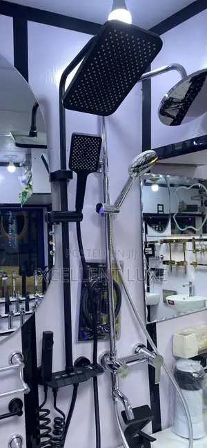 Black Piano Shower