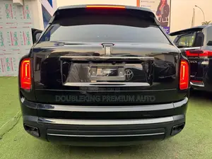 New Rolls-Royce Cullinan Black Badge Sport Utility 2023 Black